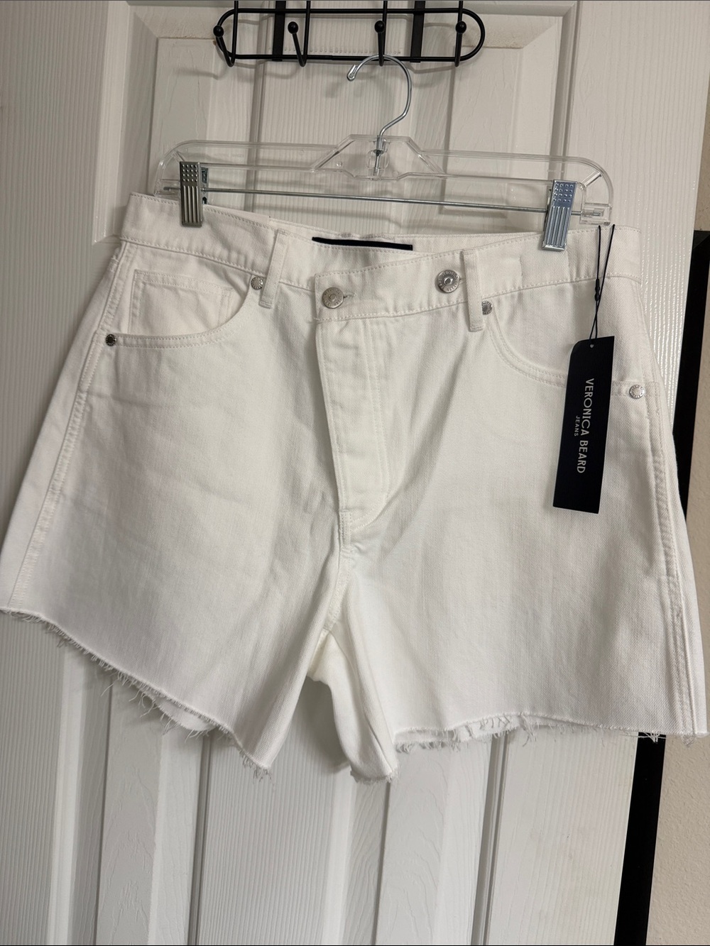 Veronica Beard Ellis Jean Shorts . NEW with Tags . 100% cotton